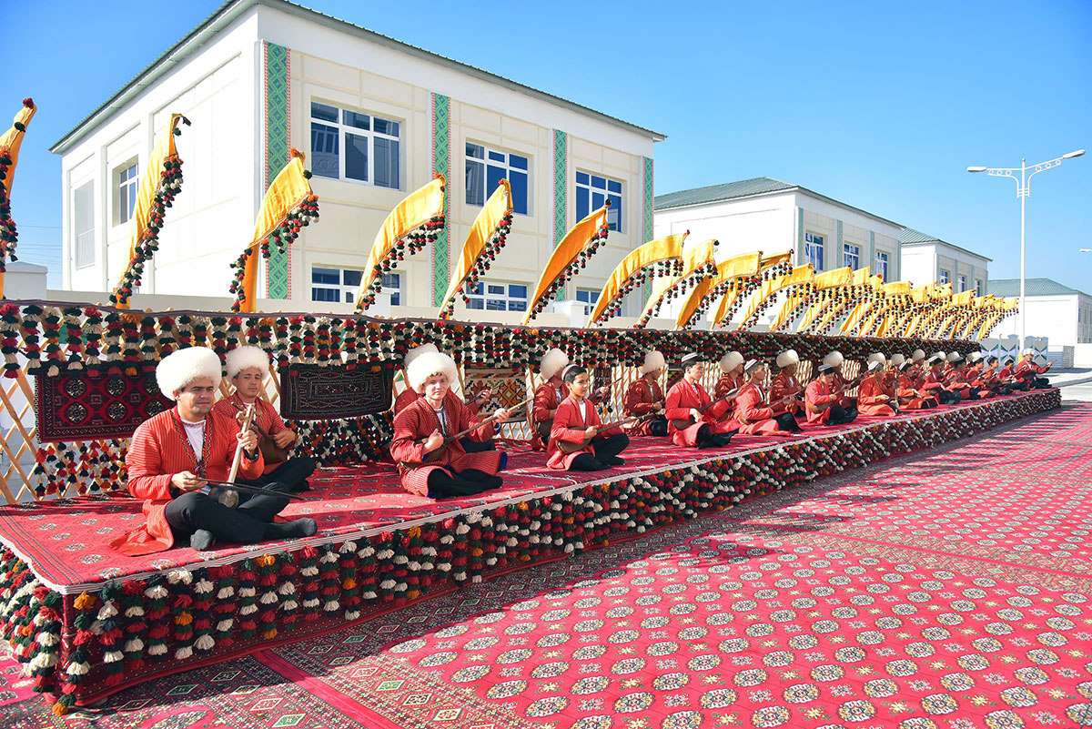 Täze ýaşaýyş jaýlarynyň açylyş dabarasy